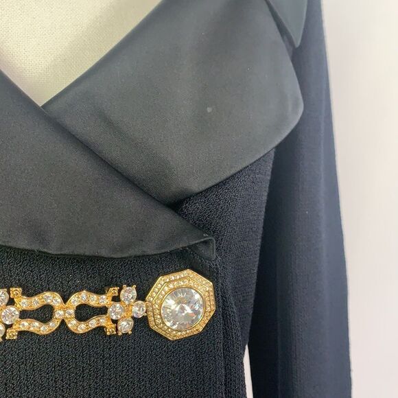 St. John VTG black with rhinestone closure knit jacket - Picture 3 of 10